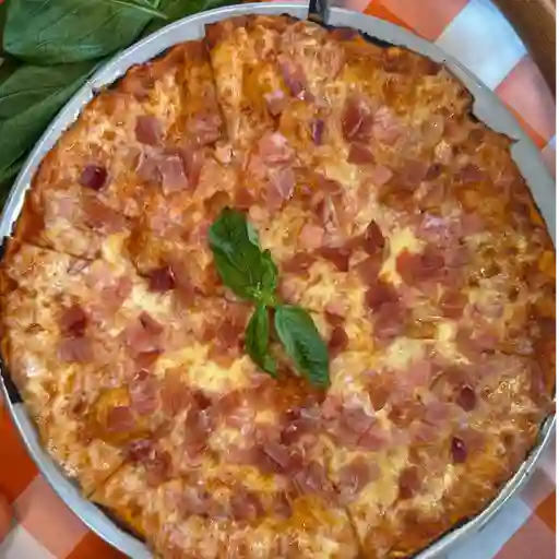 Pizza 4 carnes + 1.5 coke