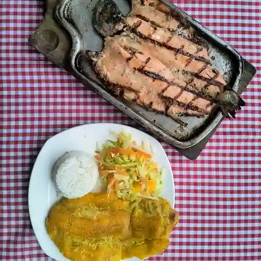 Trucha parrilla o al ajillo