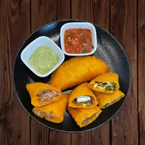 Empanadas de Yuca X6