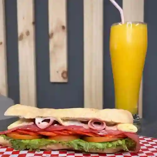 Sandwich Atún