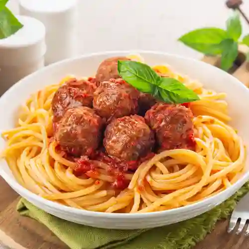 Albóndigas con Pasta