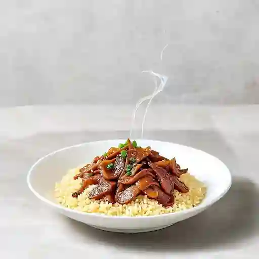 Carne Teriyaki Sobre Base De Arroz