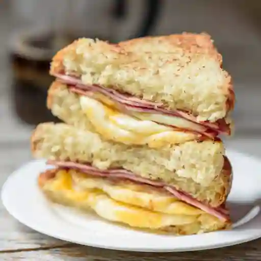 Sándwich Mix de Quesos Grillados