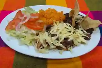 Bistec encebollado