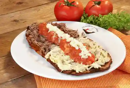 Patacón de Carne y Pollo