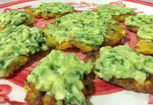 Patacones con Guacamole