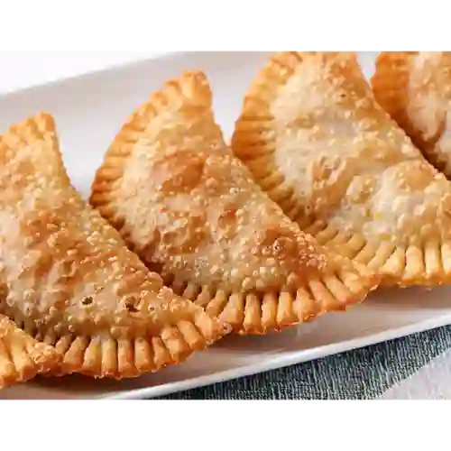 Combo 6 Empanadas de Pollo con Arroz