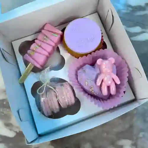 Box Macarons y Osito