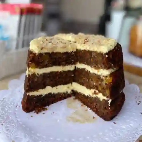 Torta de Zanahoria con Piña y Nueces