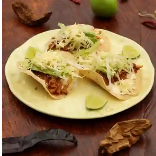 Taco Tinga de Pollo