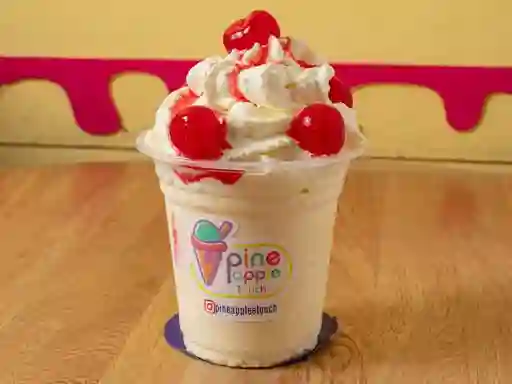 Cerezas con Crema Chantilly