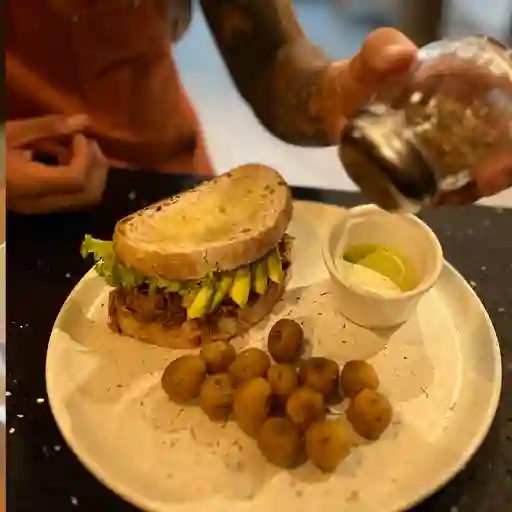 Sandwich criollo