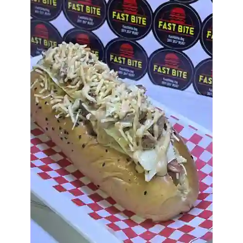 Perro con Lomito y Pollo