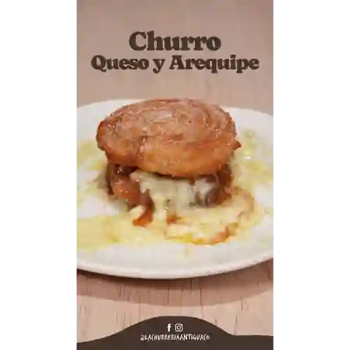 Churro de Queso con Arequipe