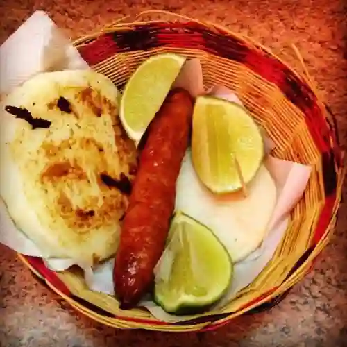 Arepa con Chorizo