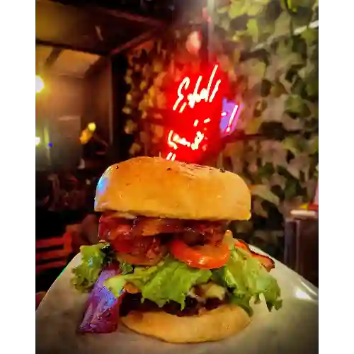Hamburguesa Especial de Chicharrón