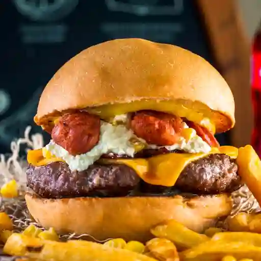 Montana Burger + Papa a la Francesa