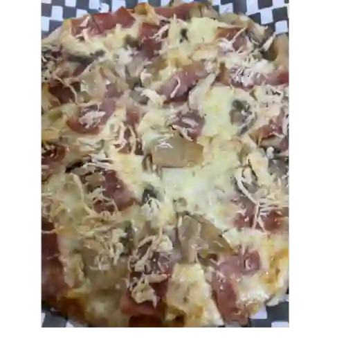 Pizza Caribeña