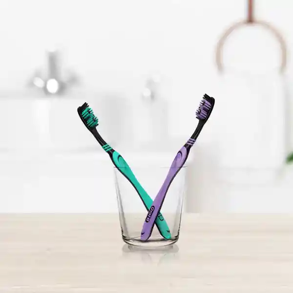 Oral-B Cepillo Dental Clean Complete