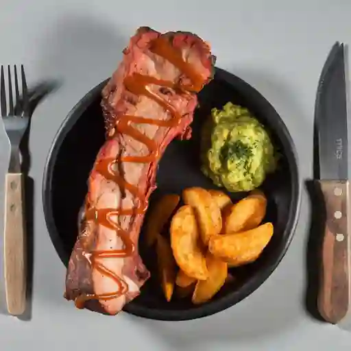 Costillas de cerdo ahumadas a la leña