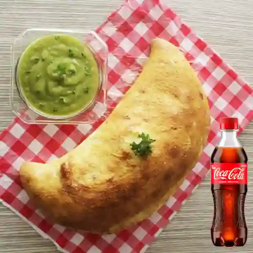 Combo Calzone Carnes + Postobon de 400 Ml.