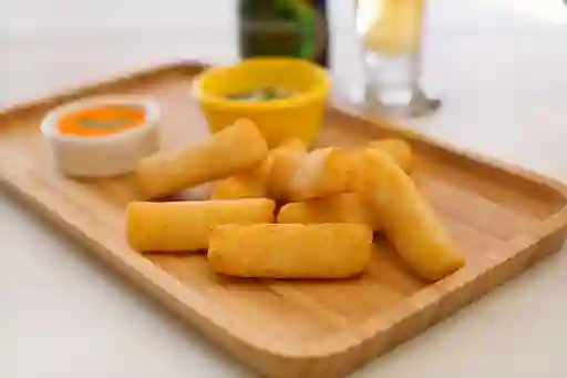 4 Croquetas de Yuca