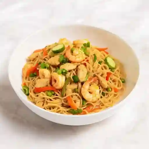 CHOP SUEY DE POLLO Y CAMARÓN