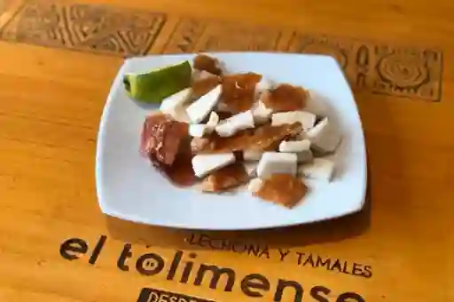 Porción de Cuero y Arepa