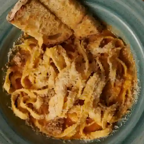 Tagliatelle a la Boloñesa