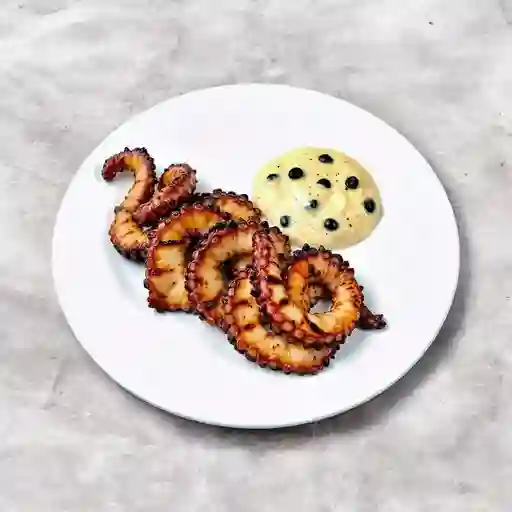 Pulpos A La Parrilla Con Mayonesa De Aceitunas Negras