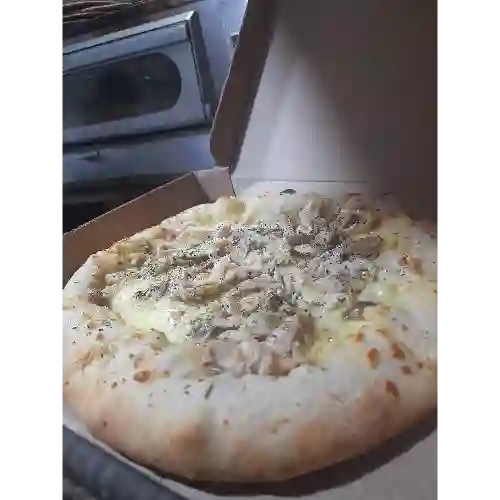 Pizza Personal Pollo Champiñón