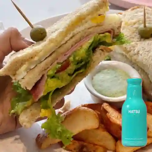 Combo Club Sándwich + Hatsu Azul 400 ml