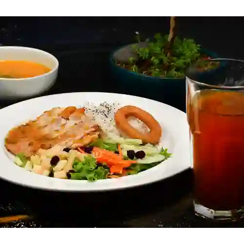 Almuerzo Del Dia + Limonada
