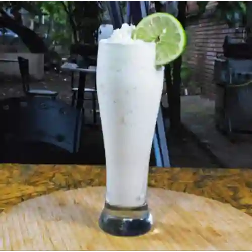 Limonada de Coco 16 Oz