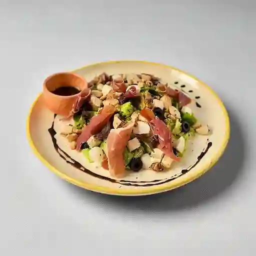 Ensalada Serrano y Búfala