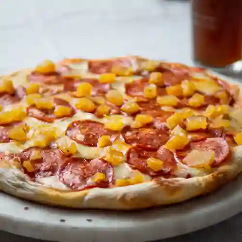 Pizza Pepperoni y Piña