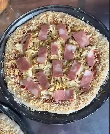 Pizza Tocineta Pollo