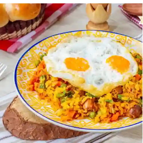 Arroz Mixto con Huevo Frito