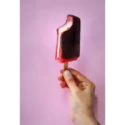 Paleta Fresa Cubierta de Chocolate Re