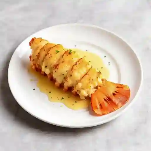 Cola de Langosta Al Ajillo Gratinada