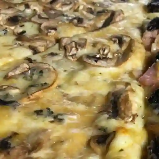 Pizza Queso Azul Champiñón Gde.
