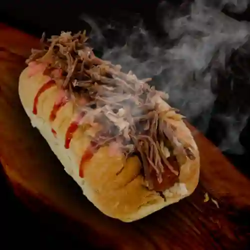 Perro a la Llanera Carne Mechada