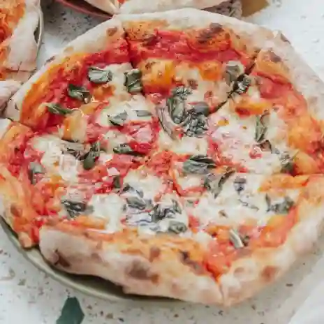 Pizza margherita