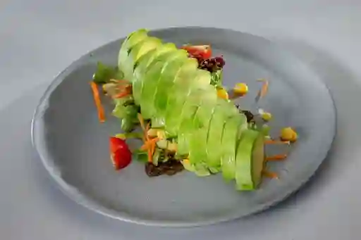 Ensalada de pollo con aguacate