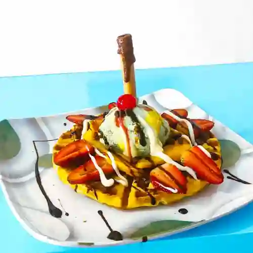 Waffle Tradicional con Helado