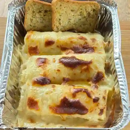 Canelón de Pollo y Champiñones