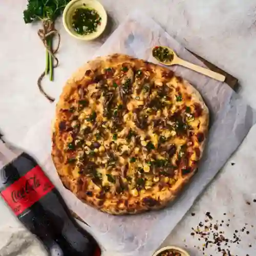 Pizza Cerdo Chimichurri + Bebida