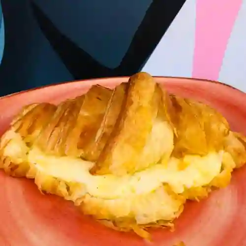 Croissant con Queso