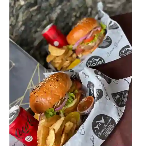 2Hamburguesas de Pollo+2papas+2cocacolas