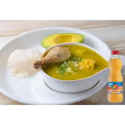 Combo Ajiaco con Pollo Sudado + Hit Mango 500 ml